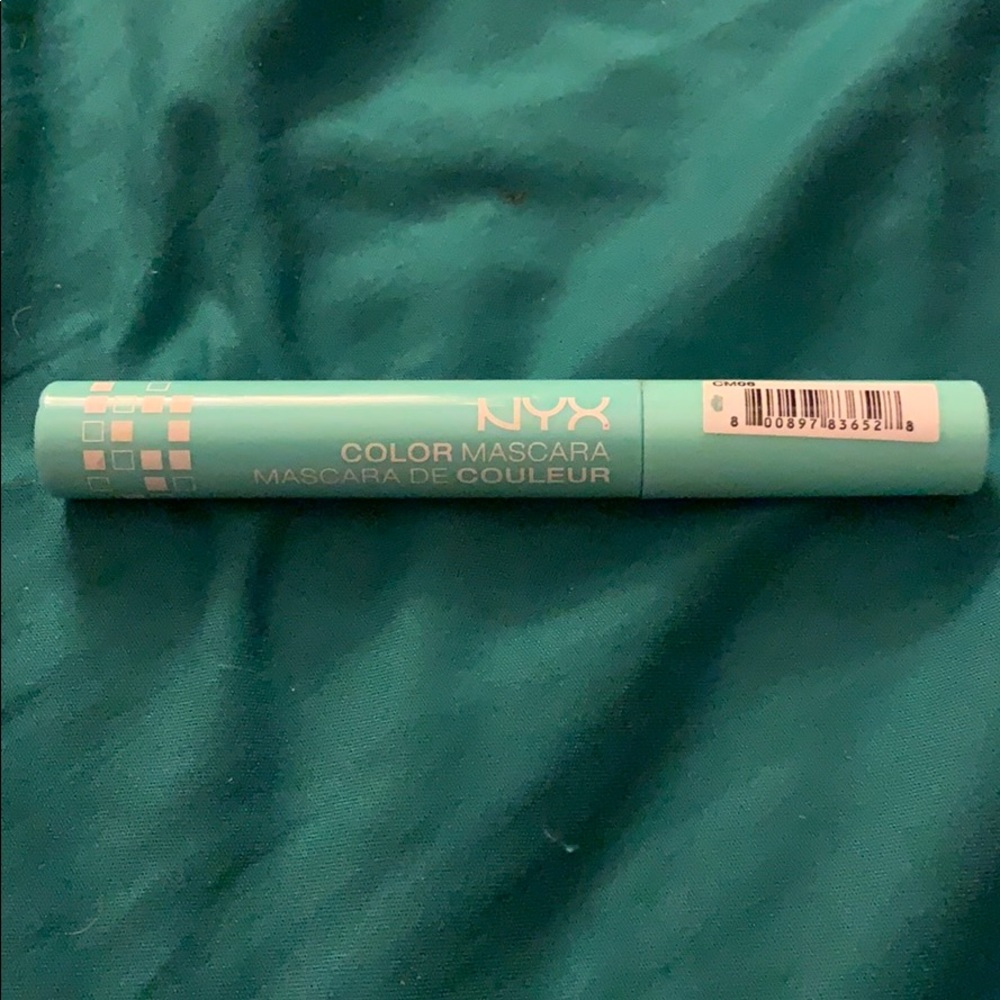 Beautiful teal mascara